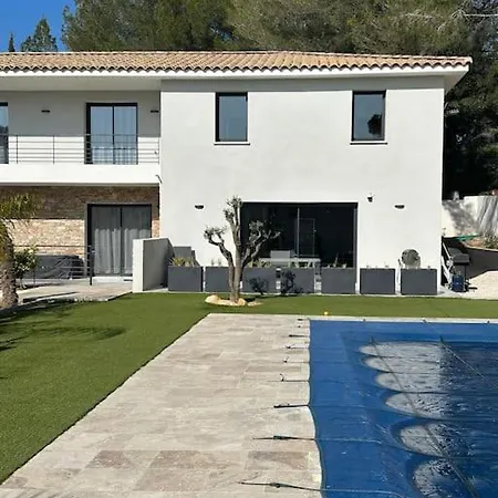 Marie-jeanne Вилла Санари-сюр-Мер