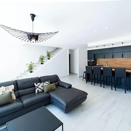 Marie-jeanne Вилла Санари-сюр-Мер